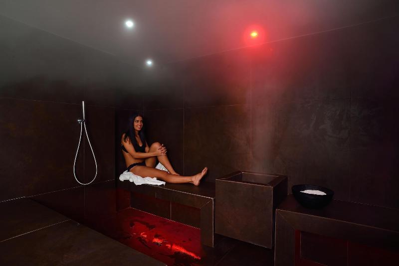 Embassy Hotel & SPA - Aktivite