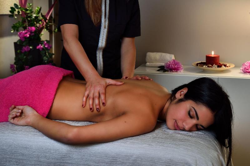 Embassy Hotel & SPA - Aktivite
