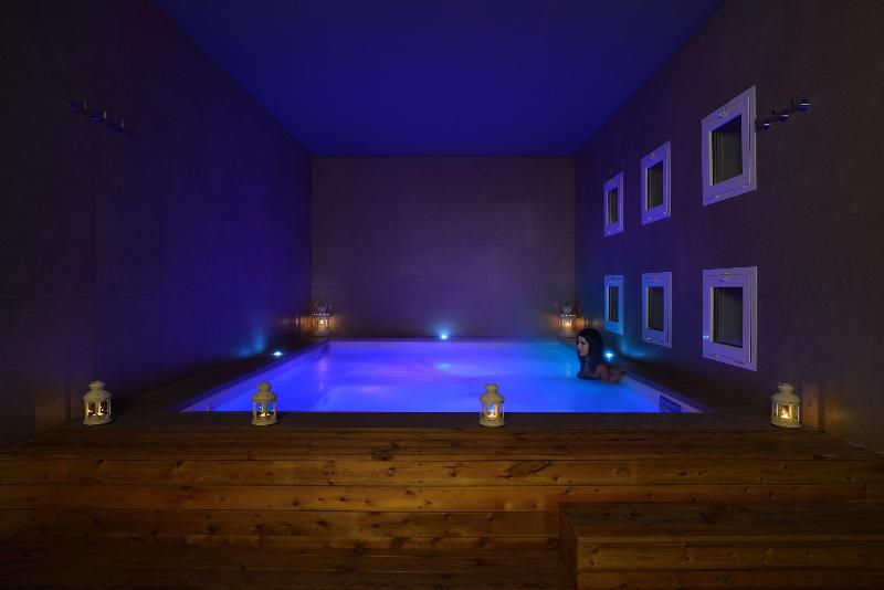 Embassy Hotel & SPA - Genel