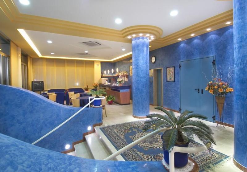 Hotel Caesar - Lobi
