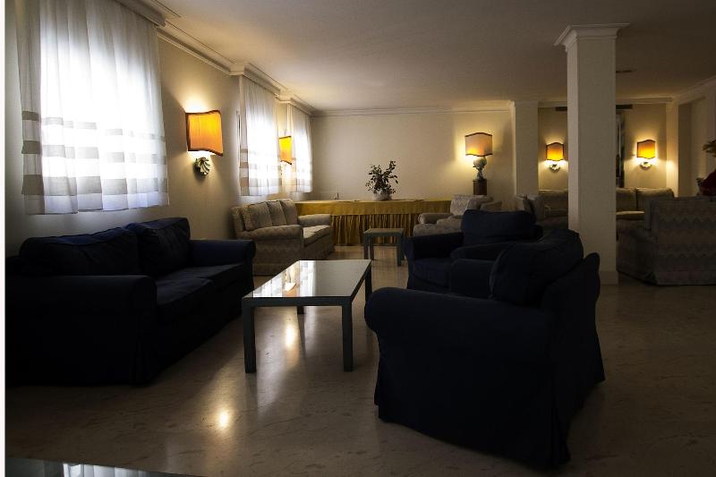 Hotel Diana - Lobi
