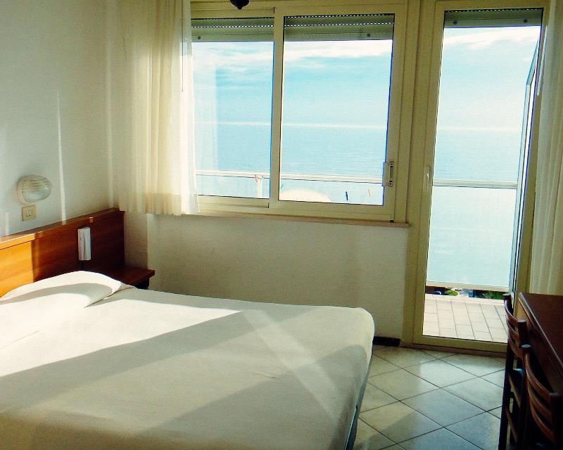 Hotel Caesar - Oda