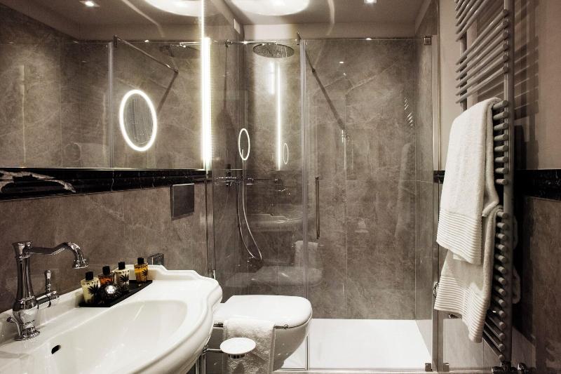 The Frame Hotel - Oda