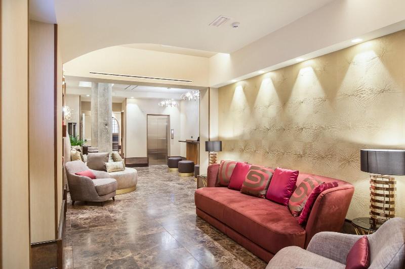 Solo Experience Hotel - Lobi