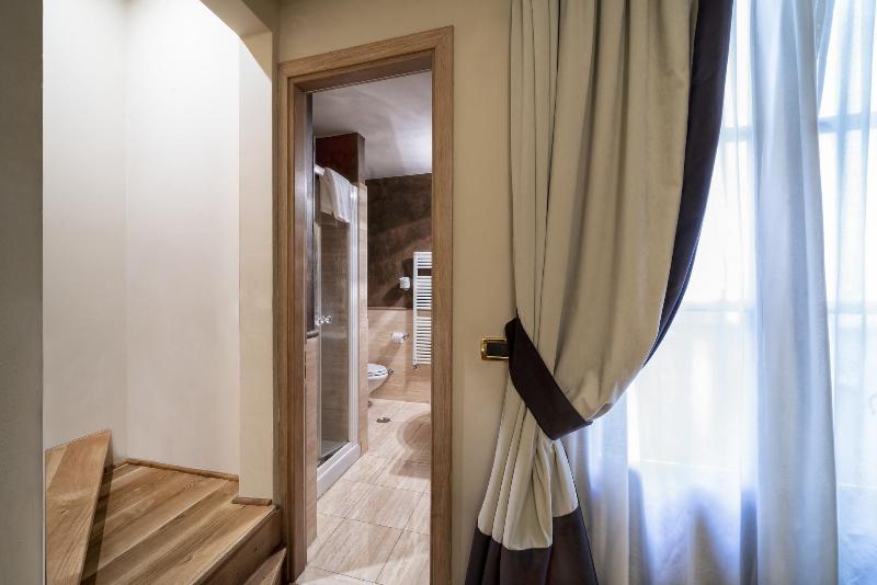 Solo Experience Hotel - Oda