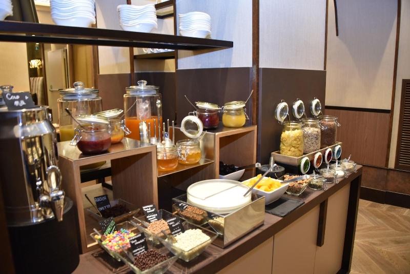 Solo Experience Hotel - Restoran