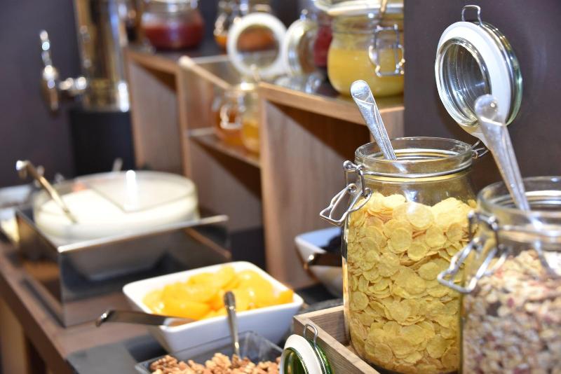Solo Experience Hotel - Restoran