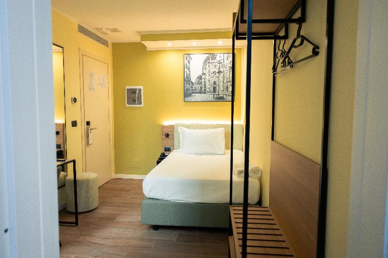 JR Hotels Hermes Firenze - Oda