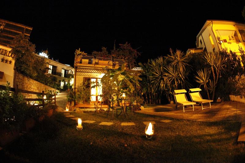 Hotel Montemerlo - Genel