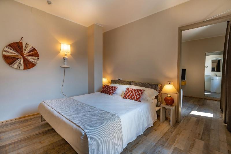 Marina Garden Hotel - Oda
