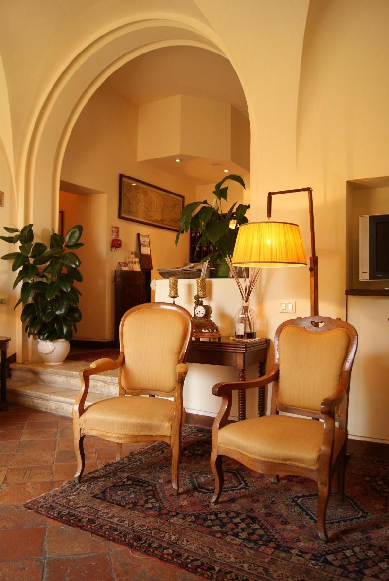 Hotel Santa Caterina Siena - Lobi