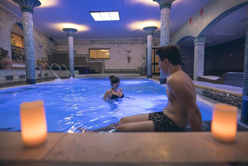 Wellness Center Casanova Hotel E Spa - Havuz