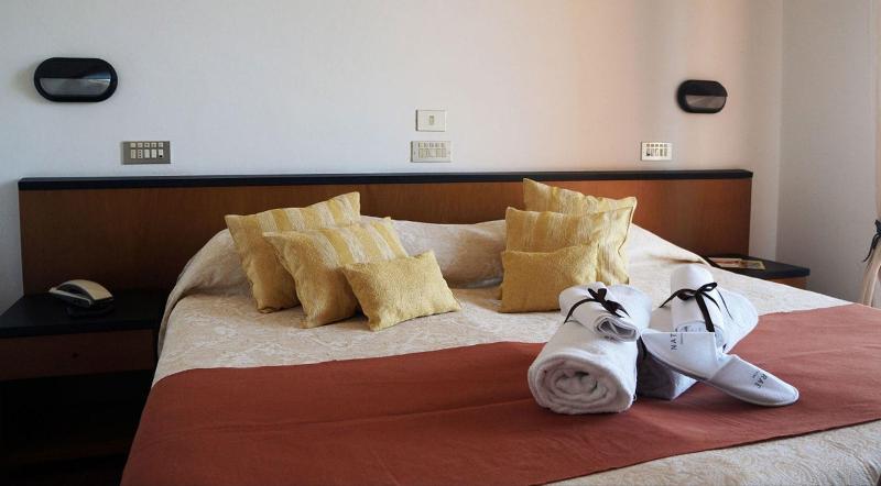 Hotel Montecarlo - Oda