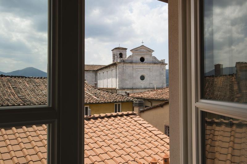 Palazzo Dipinto - Oda