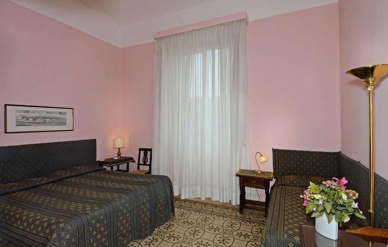 Hotel Rex - Oda