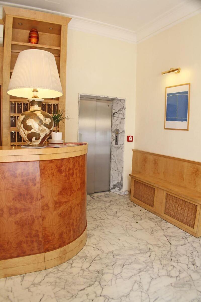 Hotel La Pace - Lobi