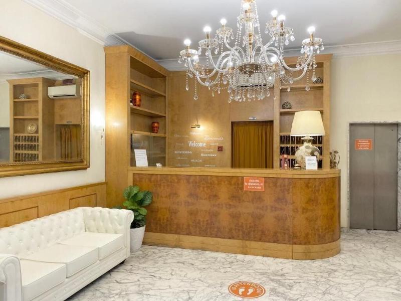 Hotel La Pace - Lobi