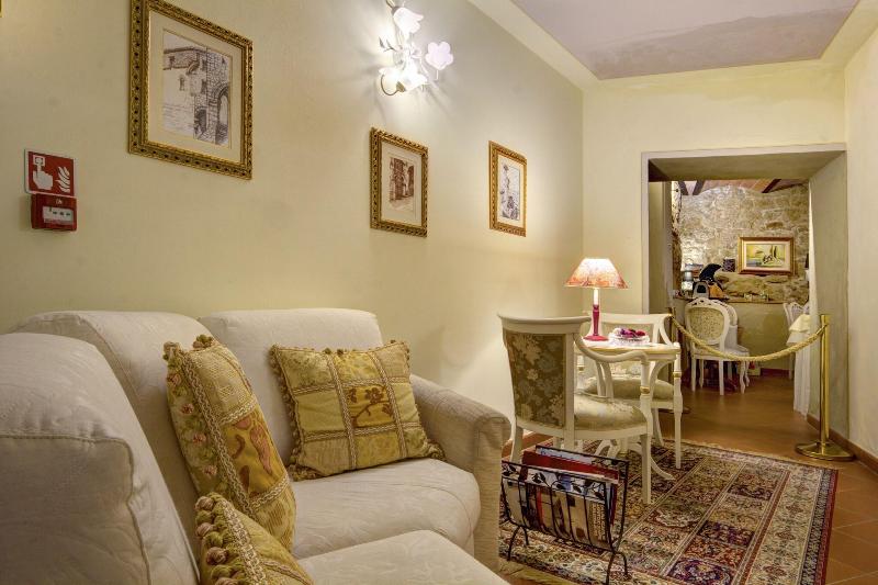Hotel Volterra In - Lobi