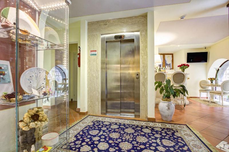 Hotel Volterra In - Lobi