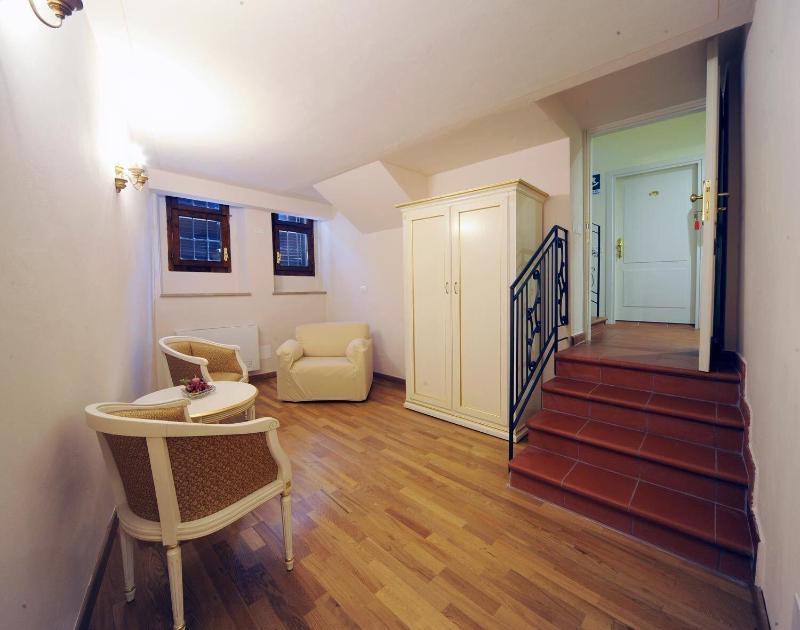 Hotel Volterra In - Oda