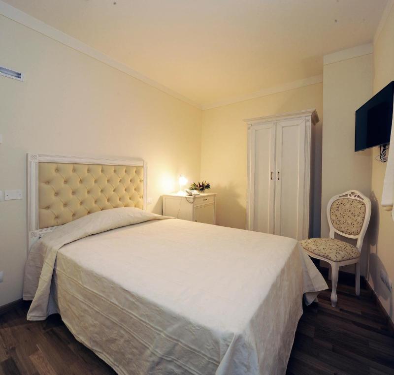 Hotel Volterra In - Oda