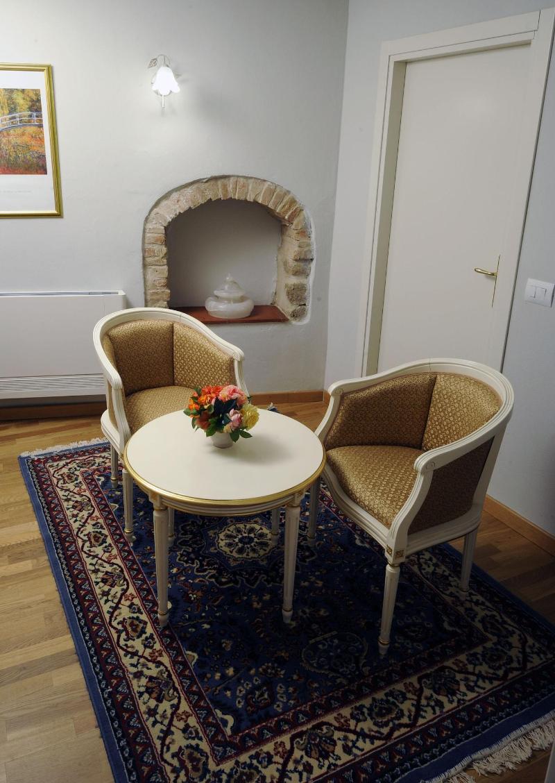 Hotel Volterra In - Oda