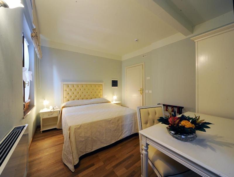 Hotel Volterra In - Oda
