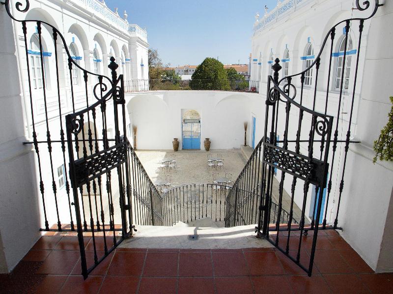 Hotel De Moura - Genel