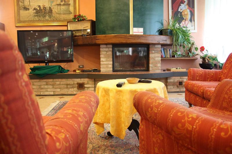 Mini Hotel Le Ville - Bar