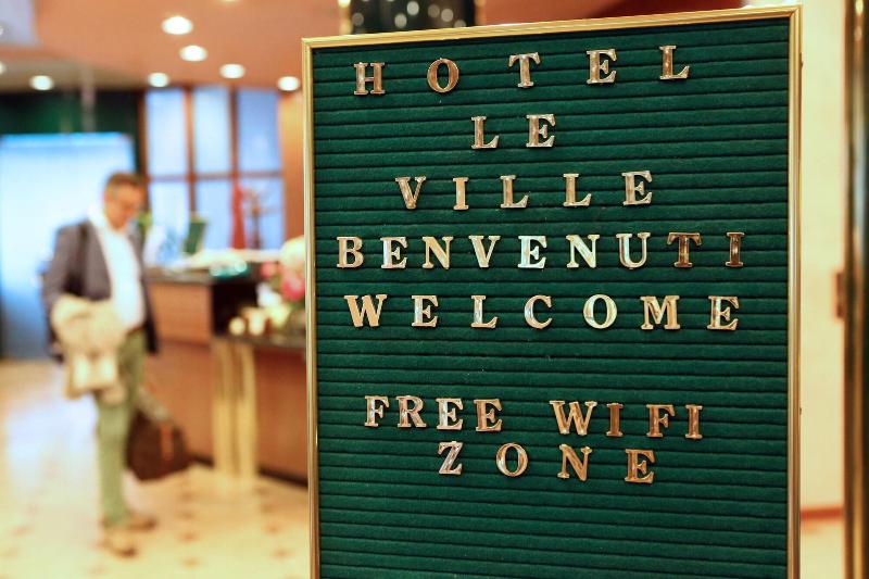 Mini Hotel Le Ville - Lobi