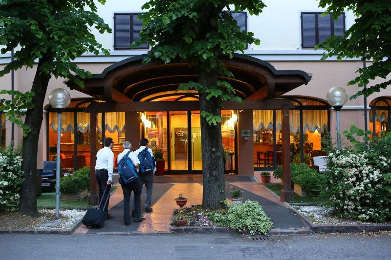 Mini Hotel Le Ville - Genel