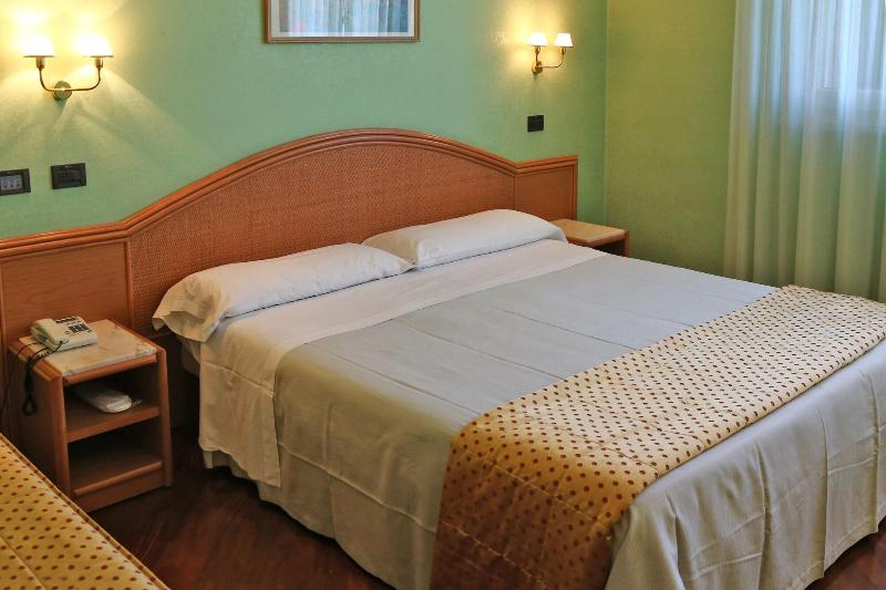 Mini Hotel Le Ville - Oda