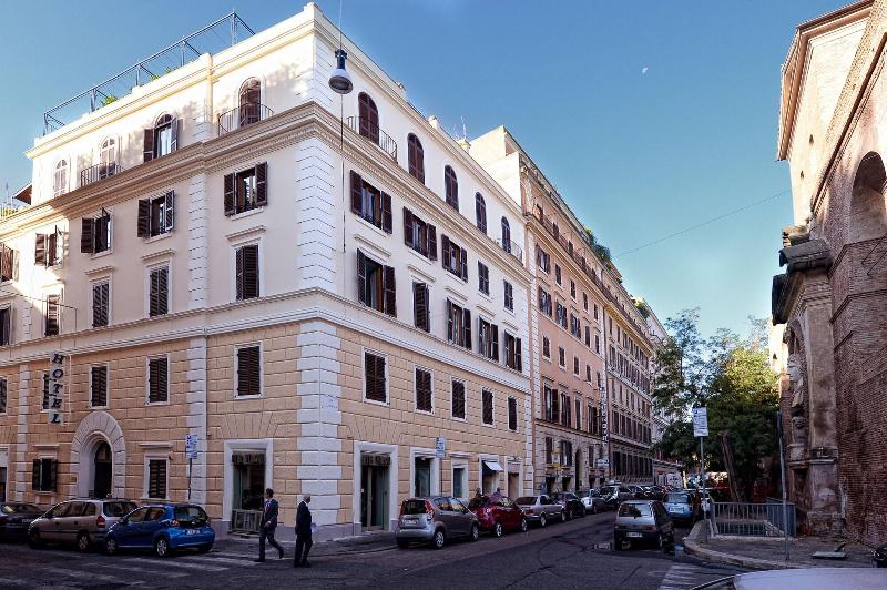 Hotel Golden - Genel