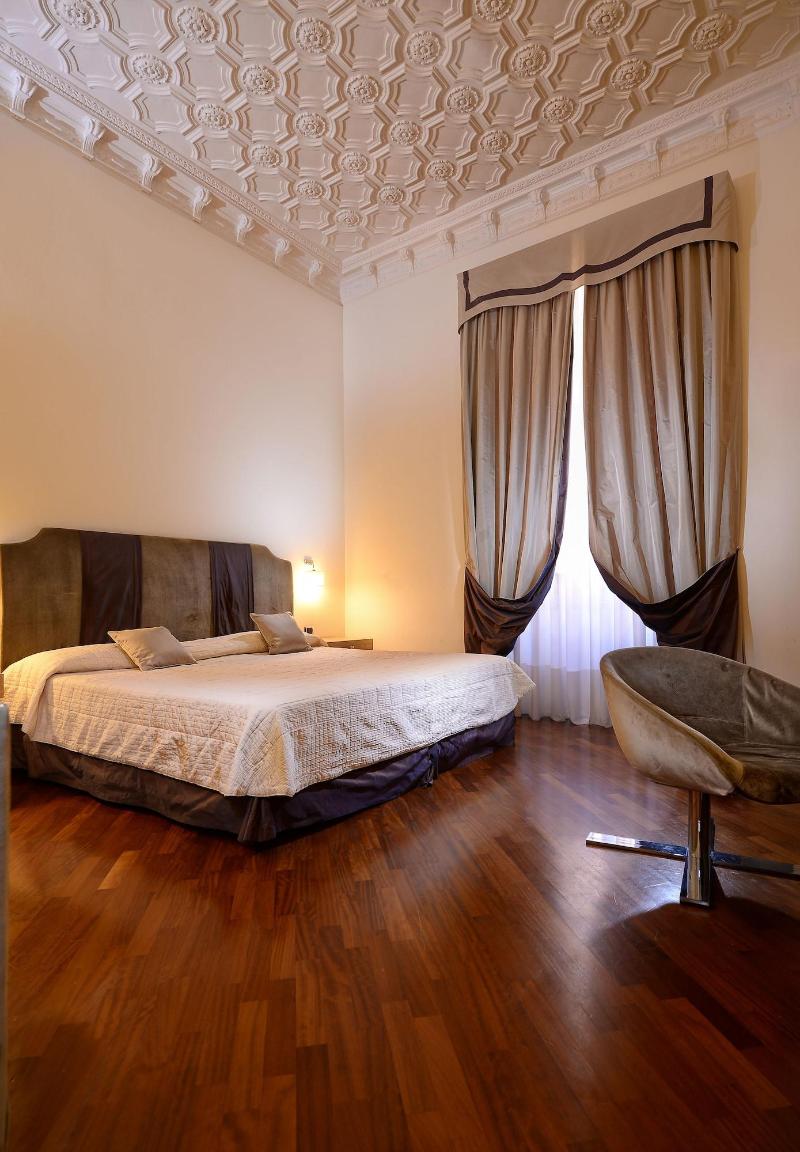 Hotel Golden - Genel