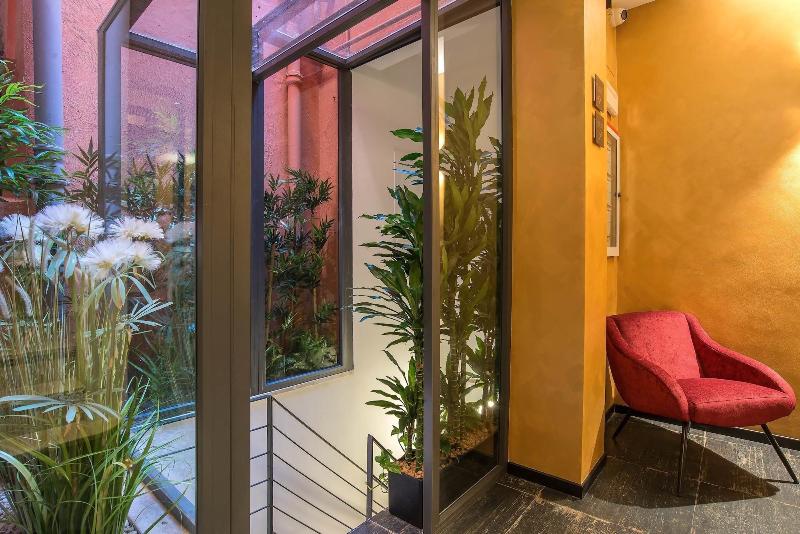 Navona Essence Hotel - Lobi