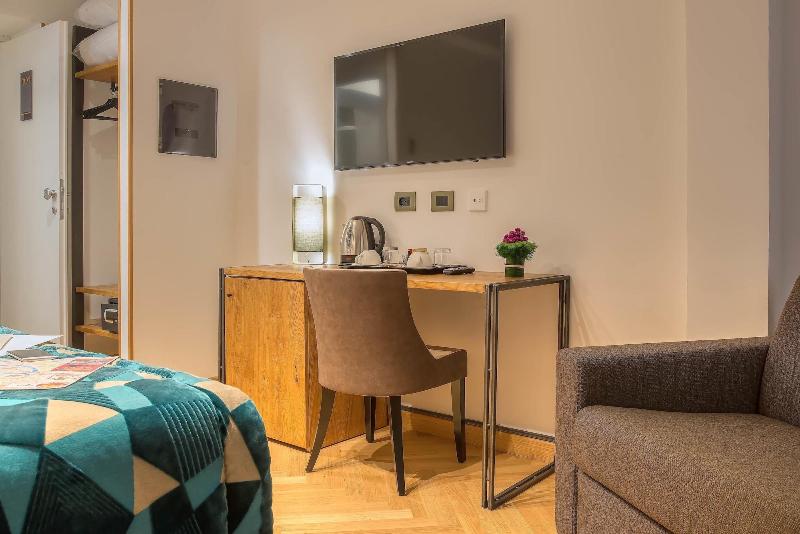 Navona Essence Hotel - Oda