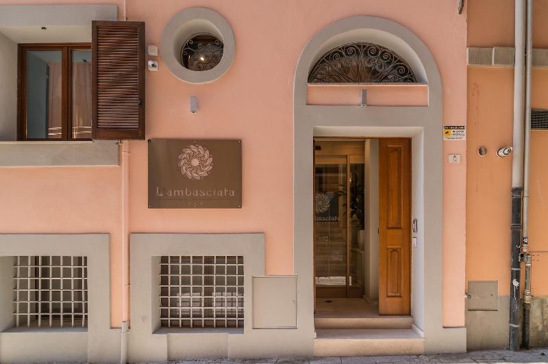 L'Ambasciata Hotel de Charme - Genel