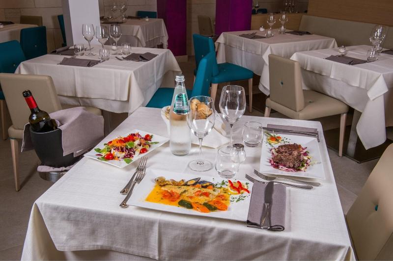 L'Ambasciata Hotel de Charme - Restoran