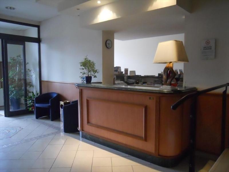 Hotel Italia - Lobi