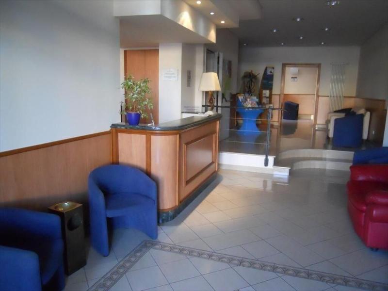 Hotel Italia - Lobi
