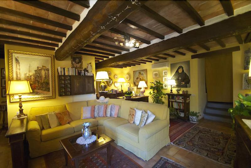 Albergo Torre Sangiovanni - Lobi