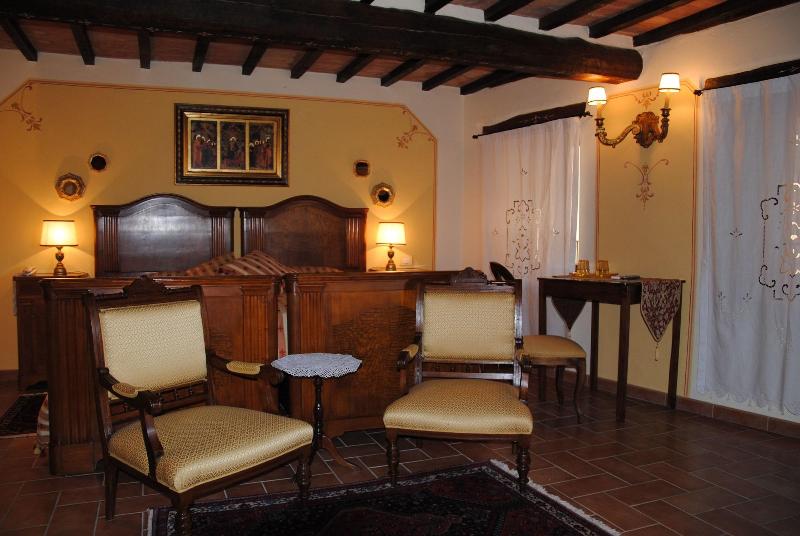 Albergo Torre Sangiovanni - Oda