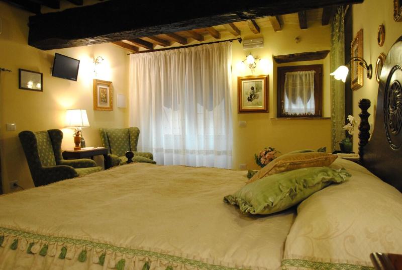 Albergo Torre Sangiovanni - Oda