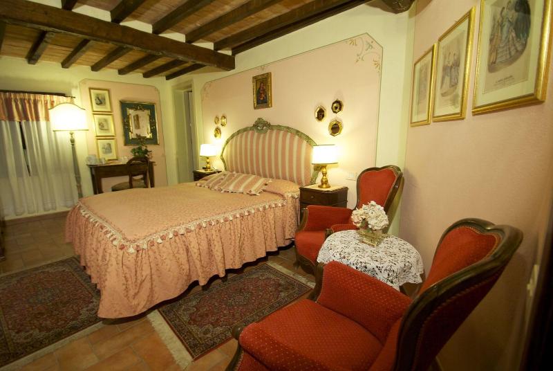 Albergo Torre Sangiovanni - Oda