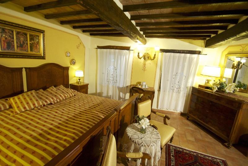 Albergo Torre Sangiovanni - Oda