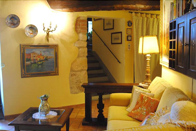 Albergo Torre Sangiovanni - Oda