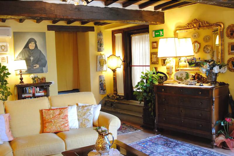Albergo Torre Sangiovanni - Oda