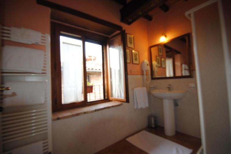Albergo Torre Sangiovanni - Oda