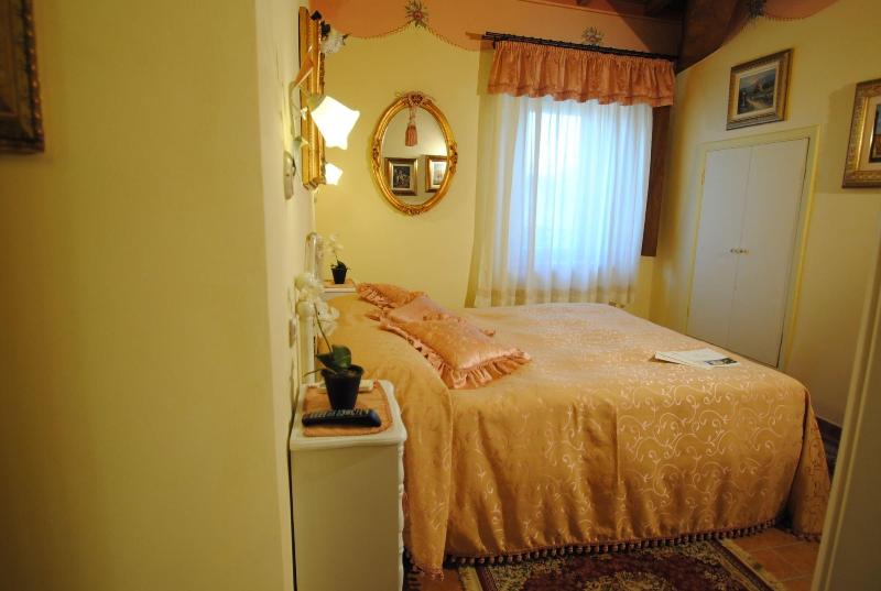 Albergo Torre Sangiovanni - Oda