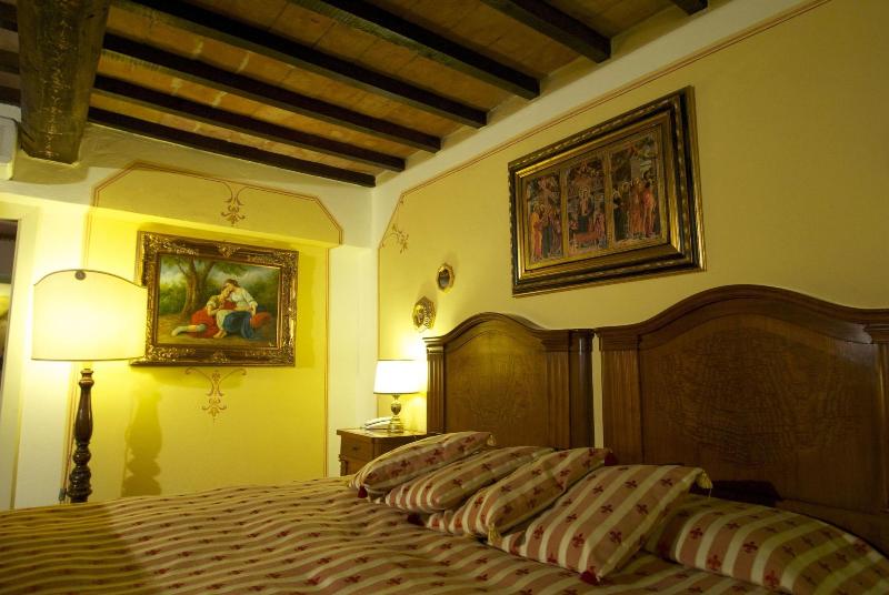 Albergo Torre Sangiovanni - Oda